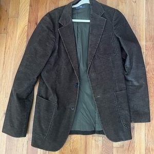 Many items size L and M, just ask